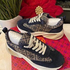 🎉NEW🎉TORY BURCH T MONOGRAM GOOD LUCK TRAINER